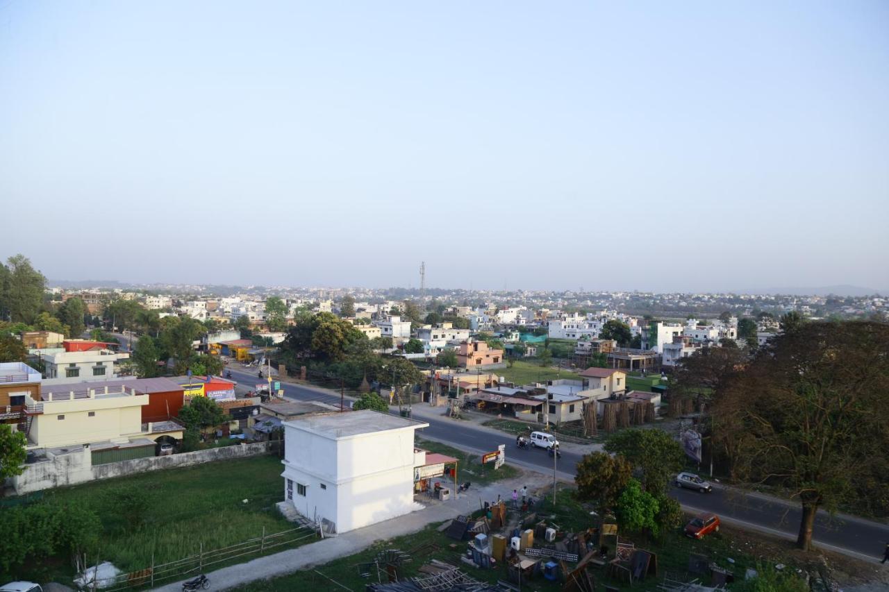 The Eleganza Hotel Jhajra Exterior photo