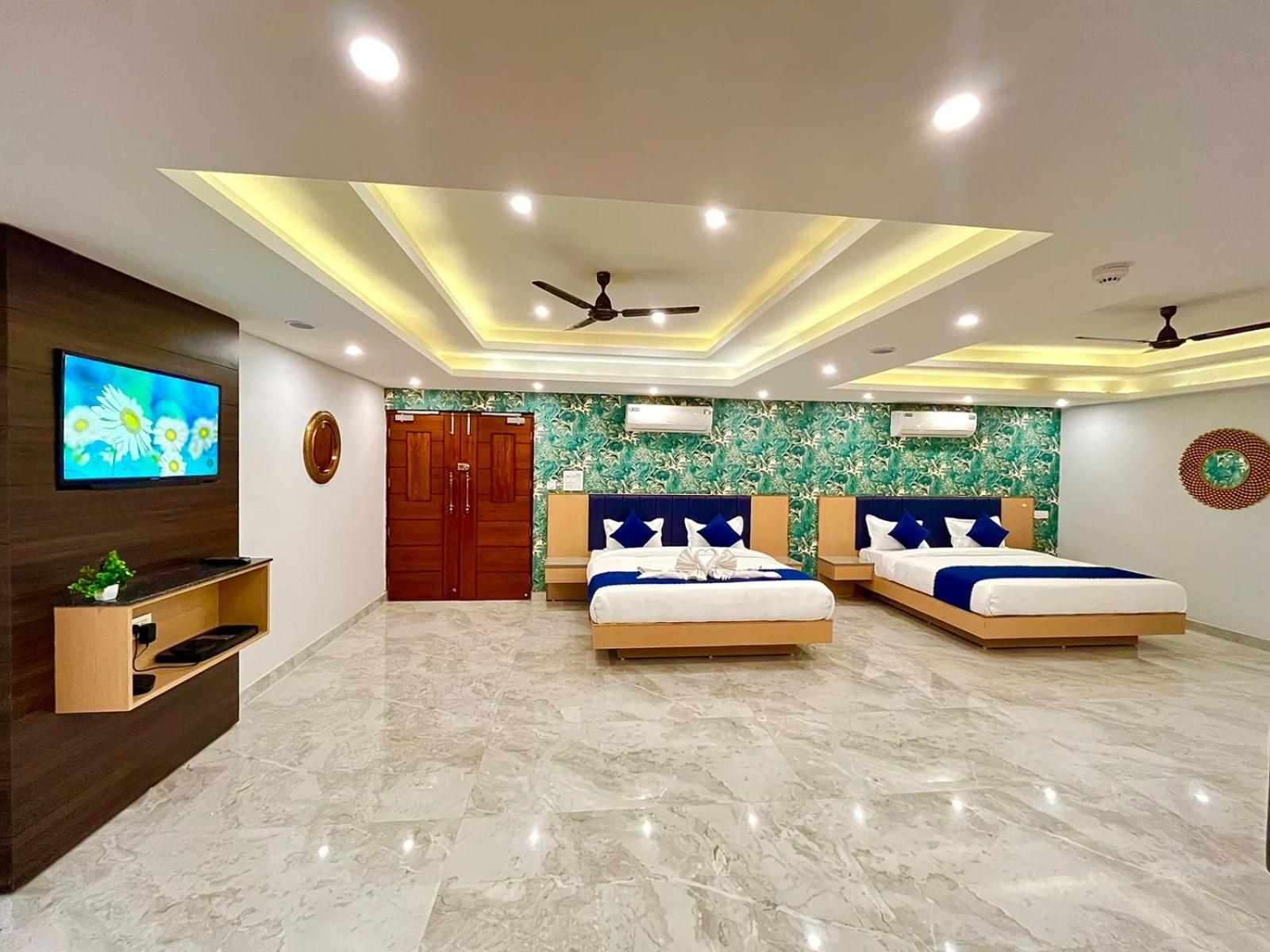 The Eleganza Hotel Jhajra Exterior photo